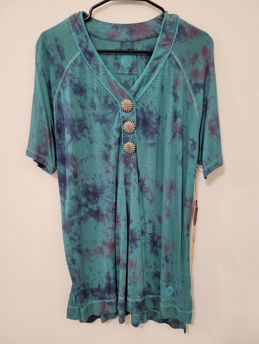 Double D ranch t shirt Sky Pollen NWT Size XL Viscose
